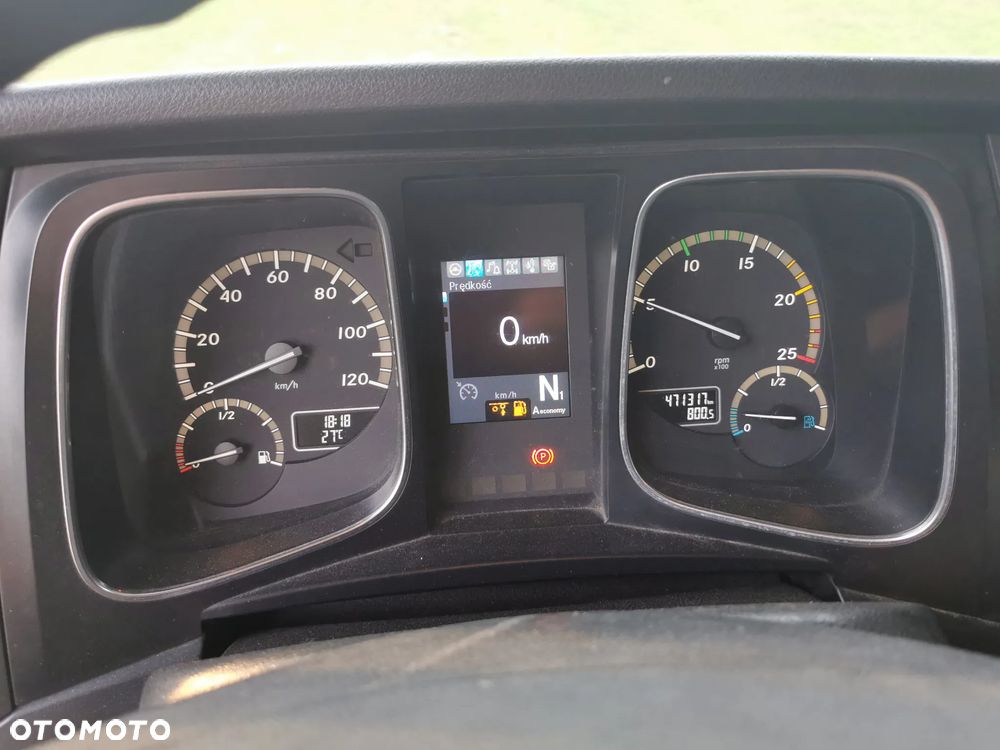 Mercedes-Benz Actros - 9