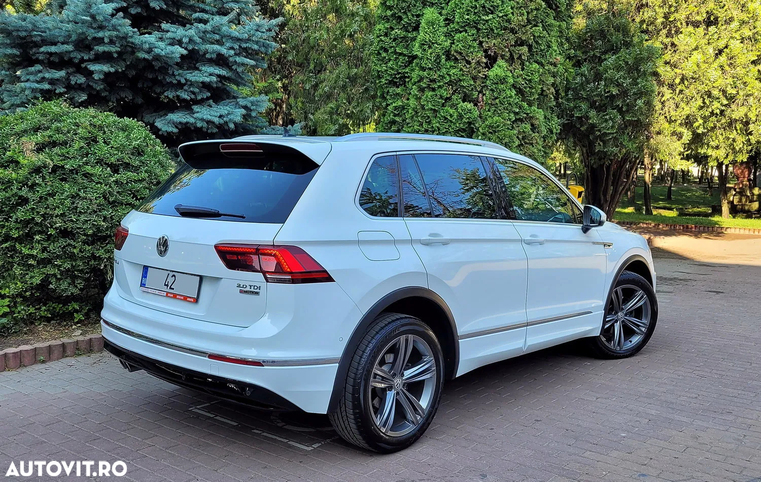 Volkswagen Tiguan - 22