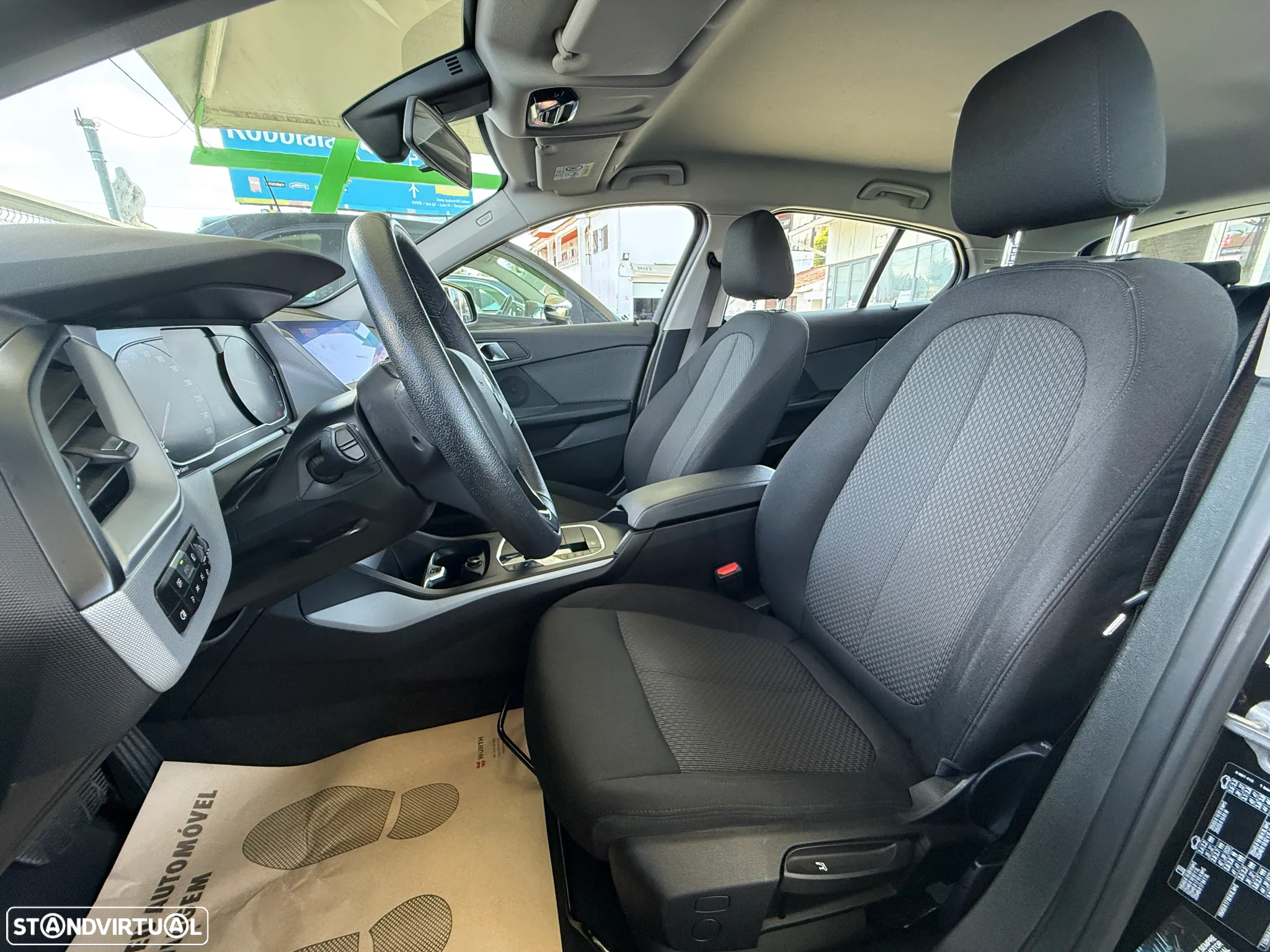 BMW 116 d Pack Color Vision Auto - 20