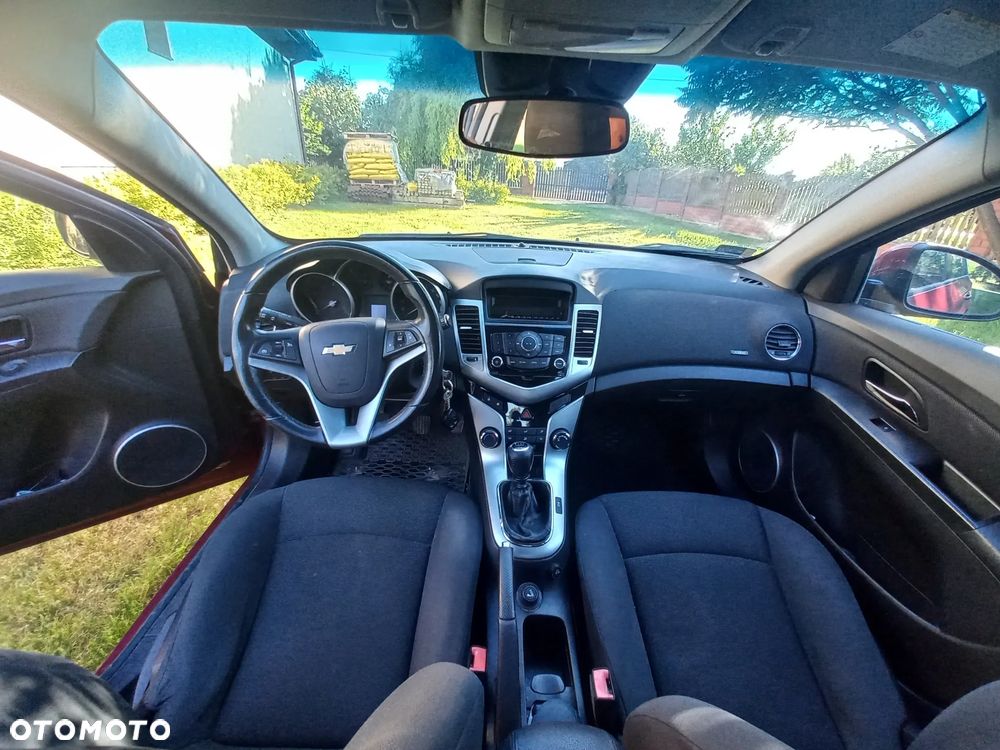 Chevrolet Cruze 1.8 LT - 8