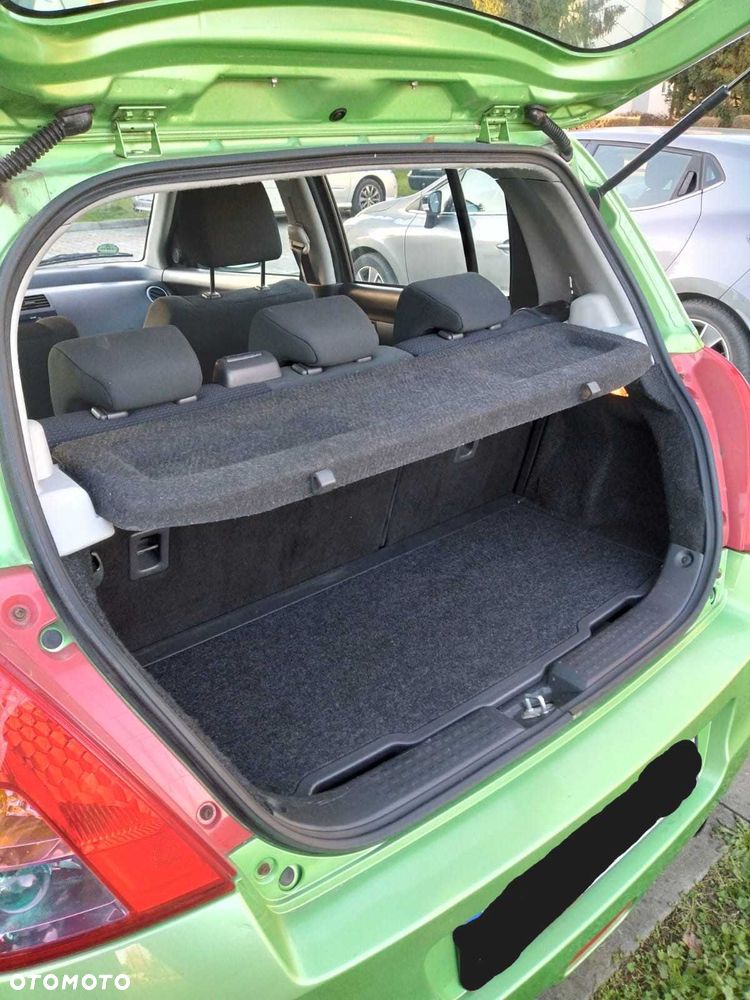 Suzuki Swift - 6