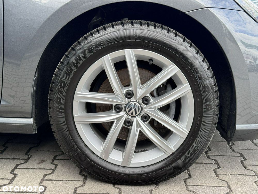 Volkswagen Golf - 12