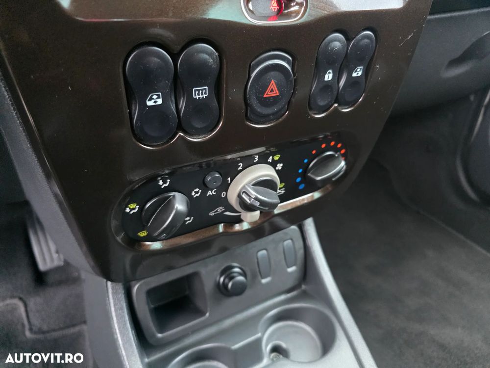 Dacia Duster 1.6 16V 105 4x2 Prestige - 17