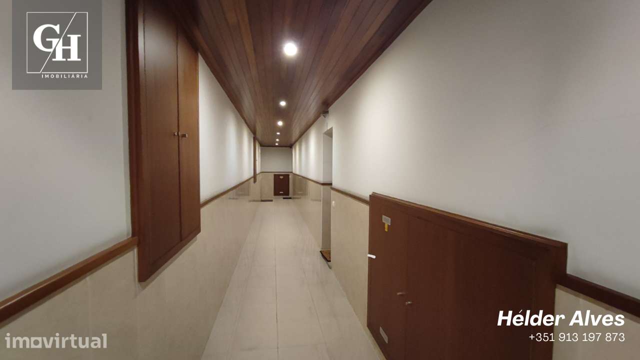 Apartamento T2 em Calendário com garagem fechada - Grande imagem: 2/35