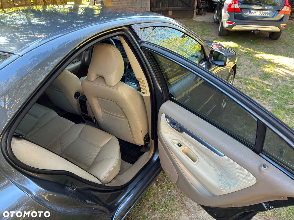Volvo S60 2.4D5 Diament - 16