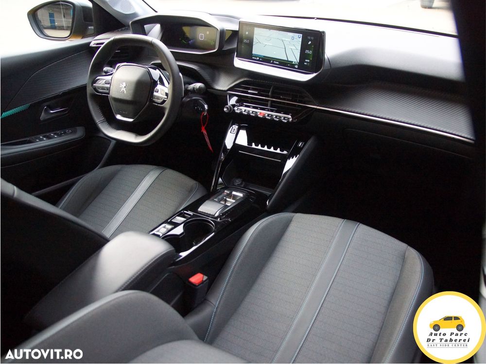 Peugeot 208 PureTech 100 EAT8 Allure Pack - 27