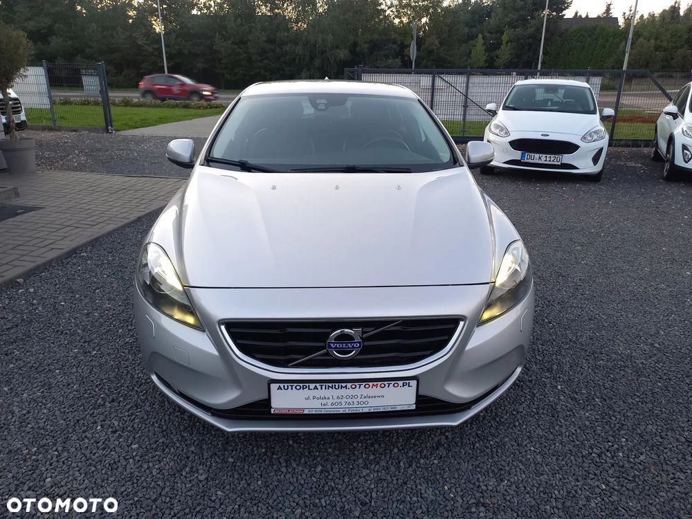 Volvo V40 D3 Momentum - 16