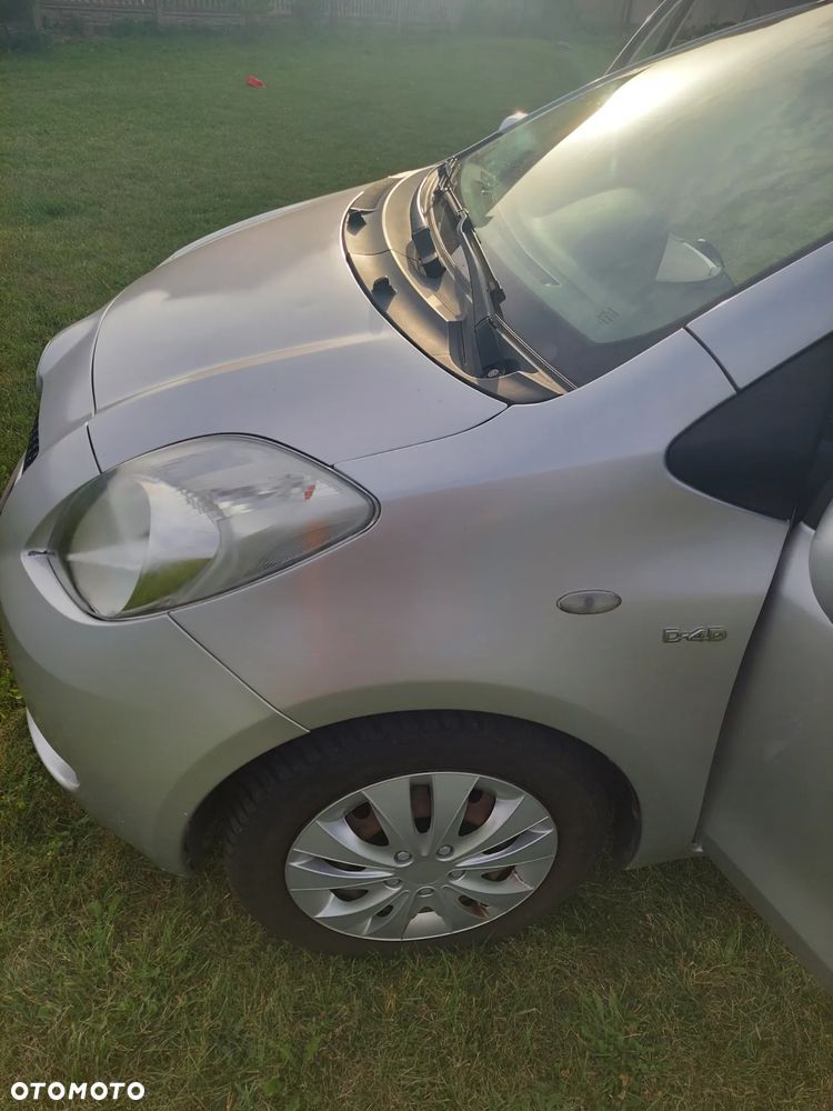 Toyota Yaris - 9