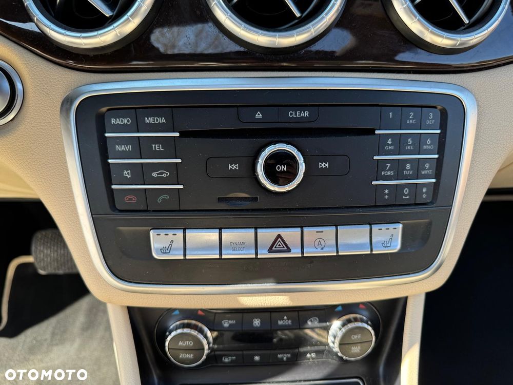 Mercedes-Benz CLA 250 4Matic 7G-DCT Sport - 15