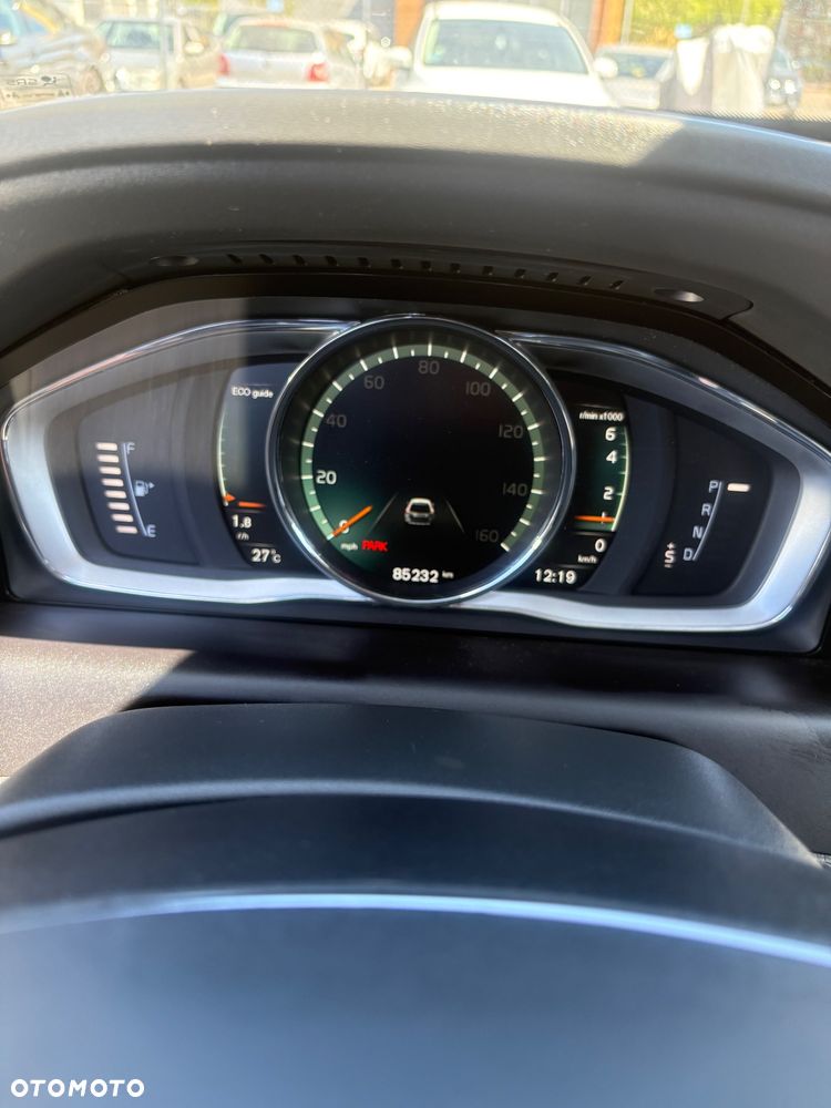 Volvo XC 60 T6 AWD Geartronic Momentum - 19