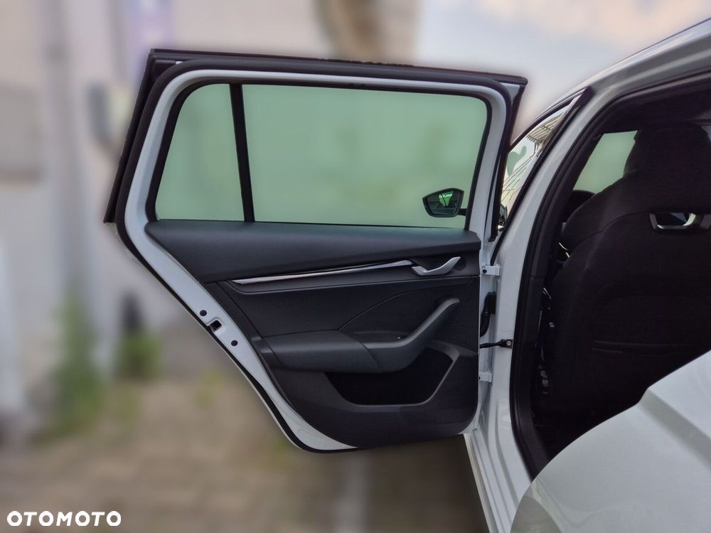Skoda Octavia 1.5 TSI mHEV Sportline DSG - 20