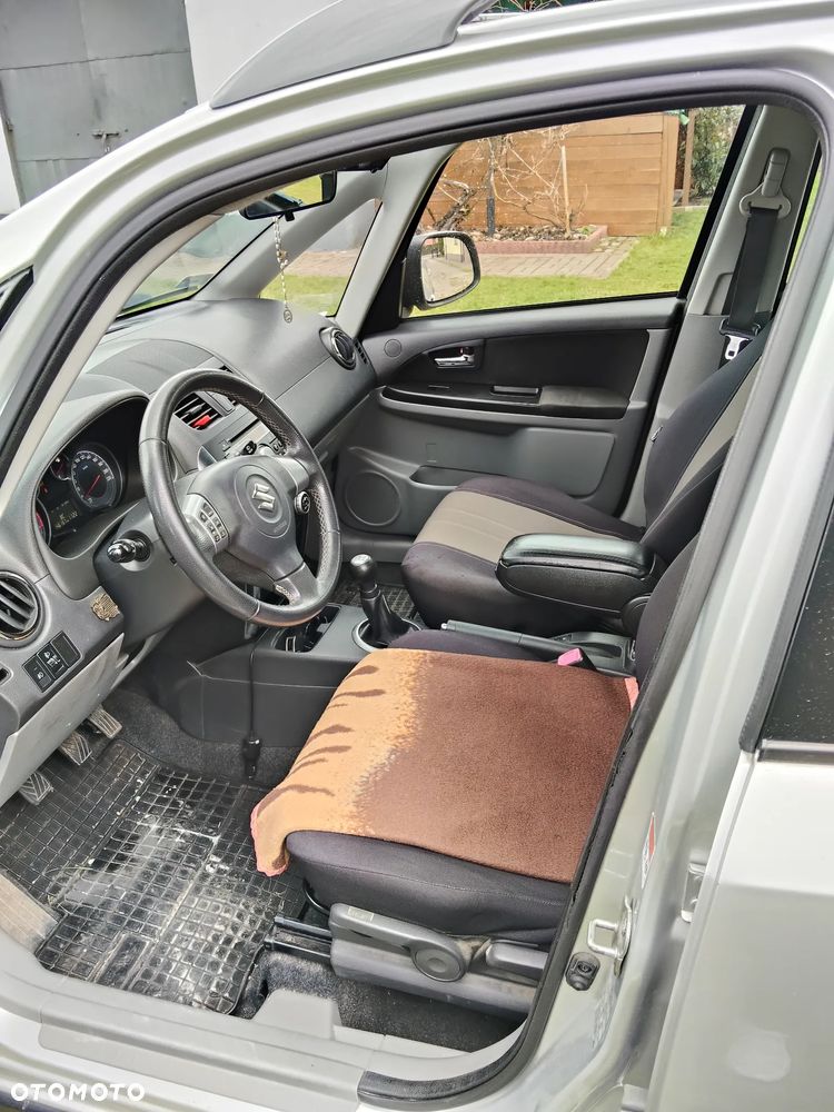 Suzuki SX4 1.6 Comfort - 19