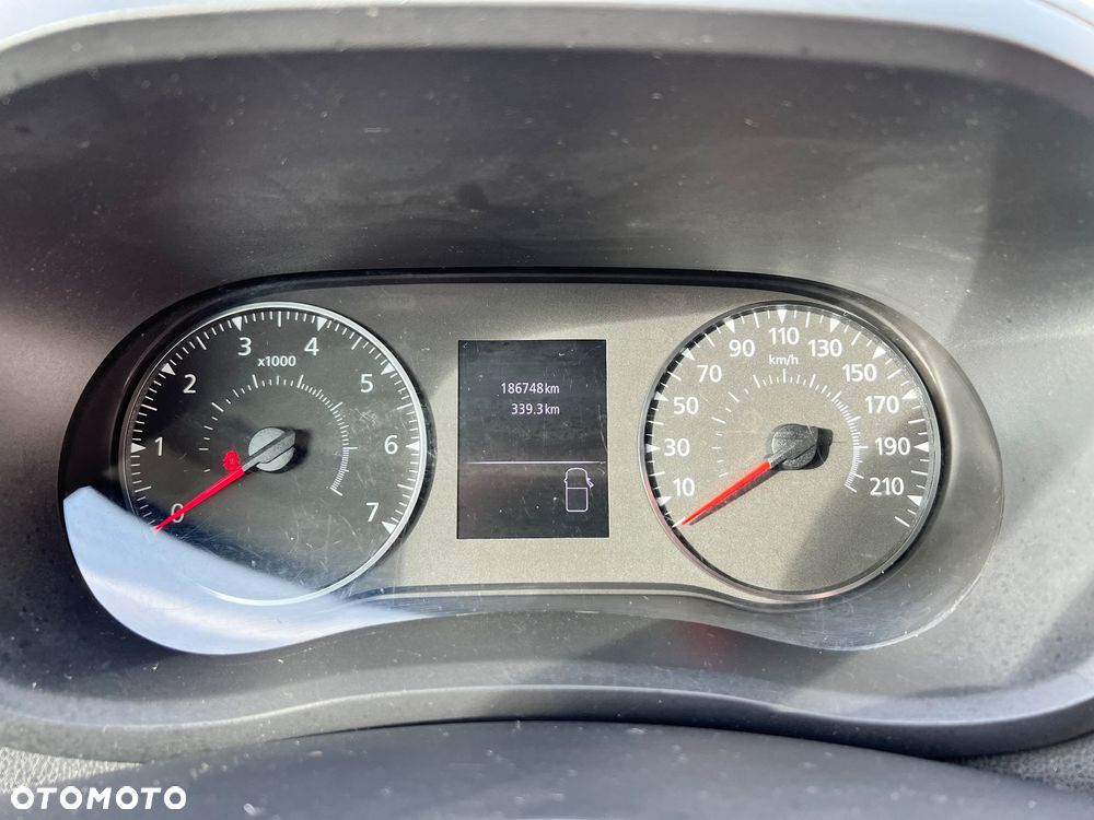 Renault Master L3H2 2.3 DCI 150KM 2019r - 32
