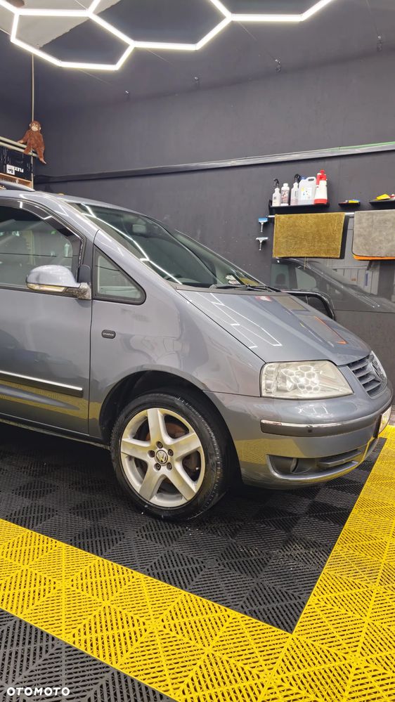 Volkswagen Sharan 1.9 TDI Comfortline - 7