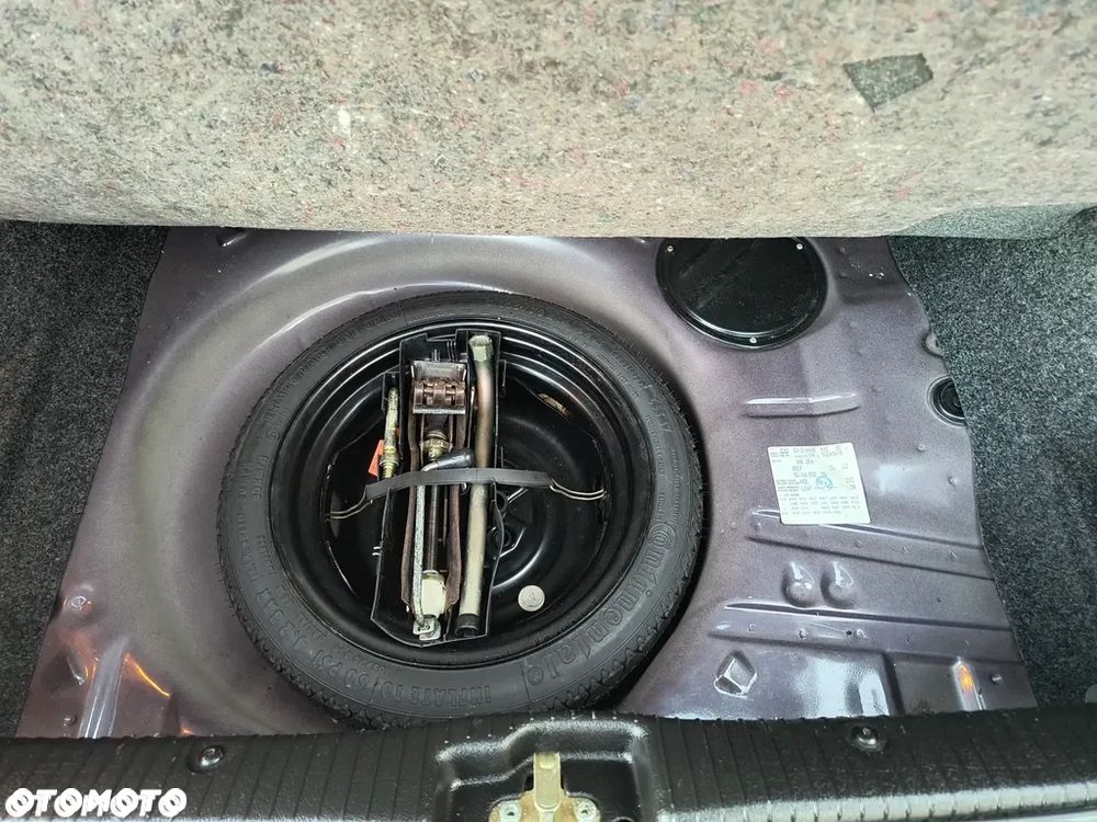 Volkswagen Golf - 23