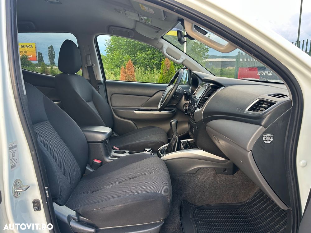 Mitsubishi L200 - 12