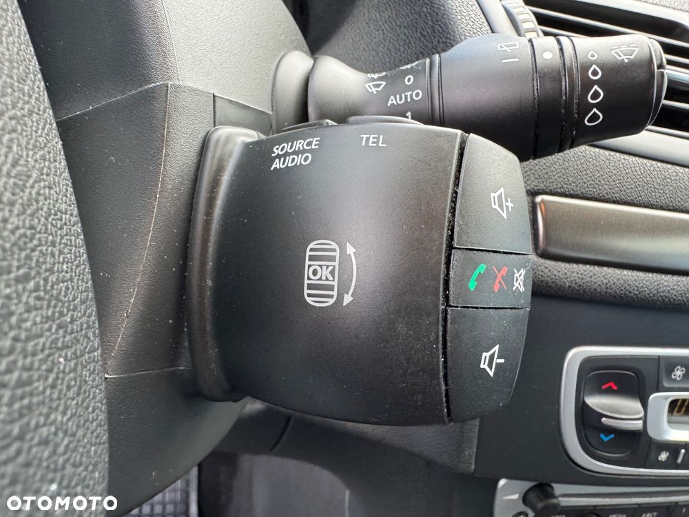 Renault Megane Grandtour 1.6 16V 100 TomTom Edition - 27