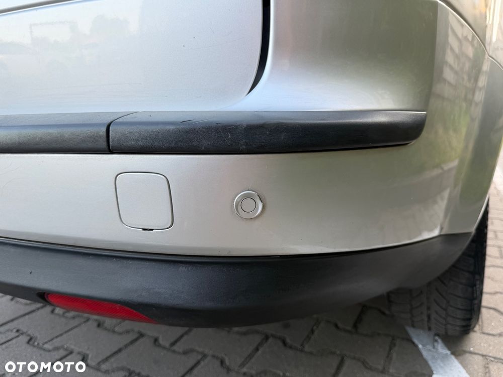 Ford Focus 1.6 16V Trend - 12