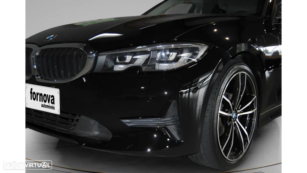 BMW 318 d Touring Advantage - 11