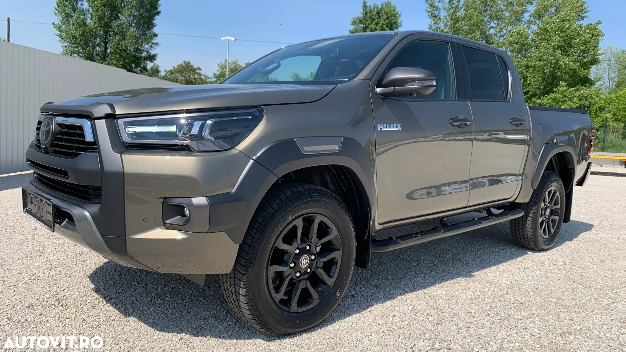Toyota Hilux 2.8D 204CP 4x4 Double Cab AT MHEV Invincible Color Edition (3E5) - 4