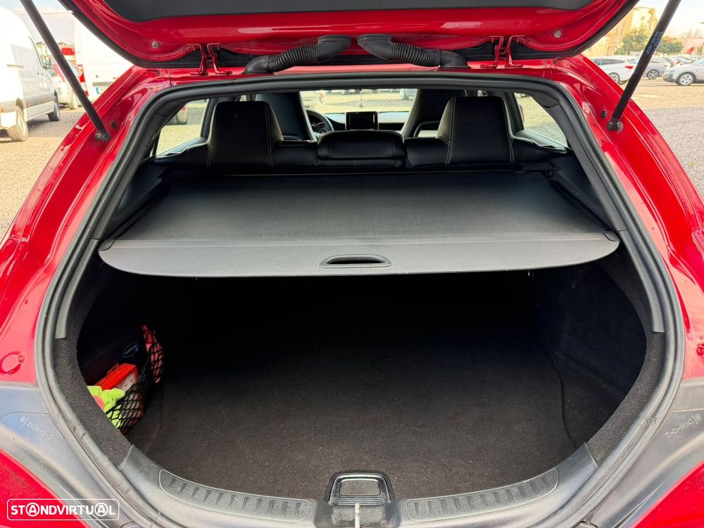 Mercedes-Benz CLA 220 - 16