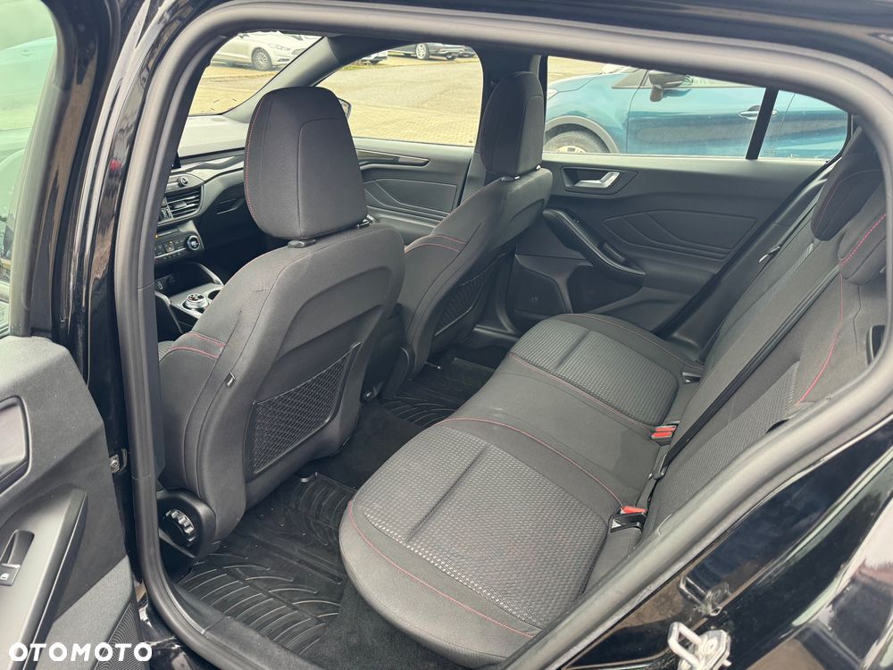 Ford Focus Turnier 1.5 EcoBlue Start-Stopp-System ST-LINE - 22