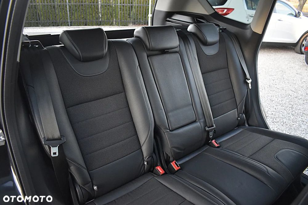 Ford Kuga 2.0 TDCi 2x4 Titanium - 21