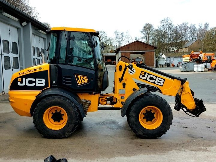 JCB TM 220 - 14