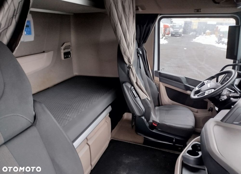KABINA DAF NGD XG - 8