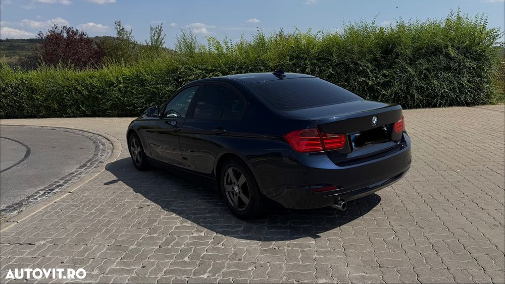 BMW Seria 3 320d - 3