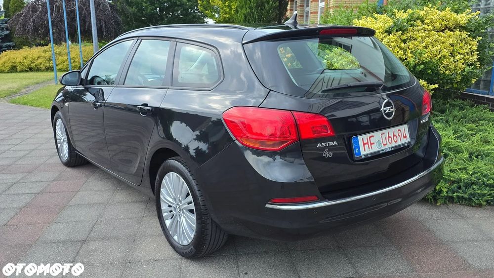 Opel Astra - 4