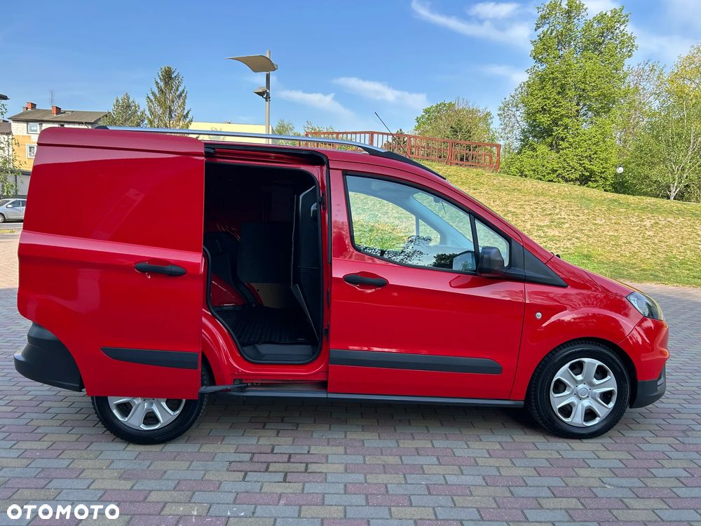 Ford Transit Courier - 1