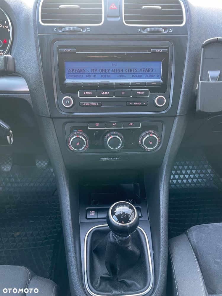 Volkswagen Golf - 27