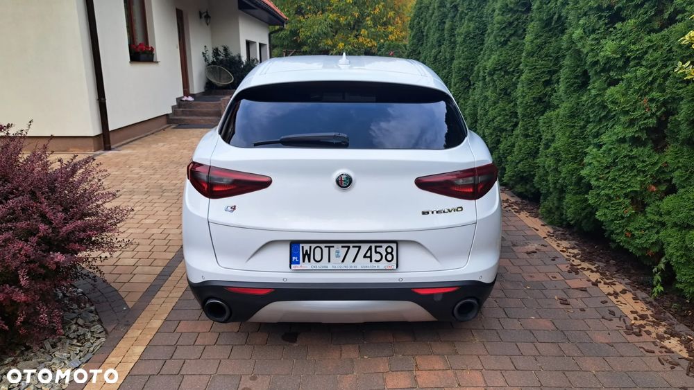 Alfa Romeo Stelvio 2.0 Turbo First Edition Q4 - 8