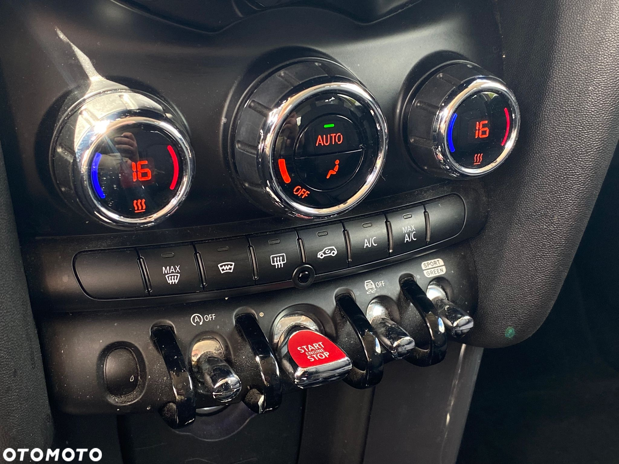 MINI Cooper Standard - 17