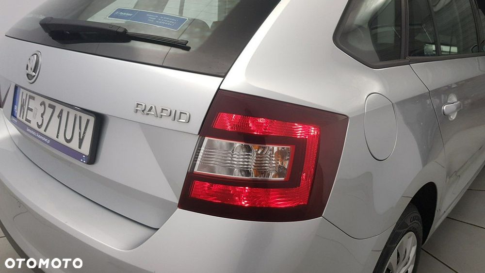 Skoda RAPID - 12