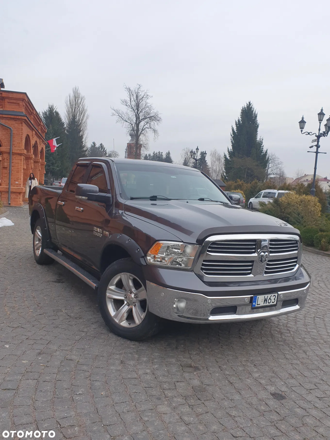 Dodge RAM 1500 5.7 4x4 - 14