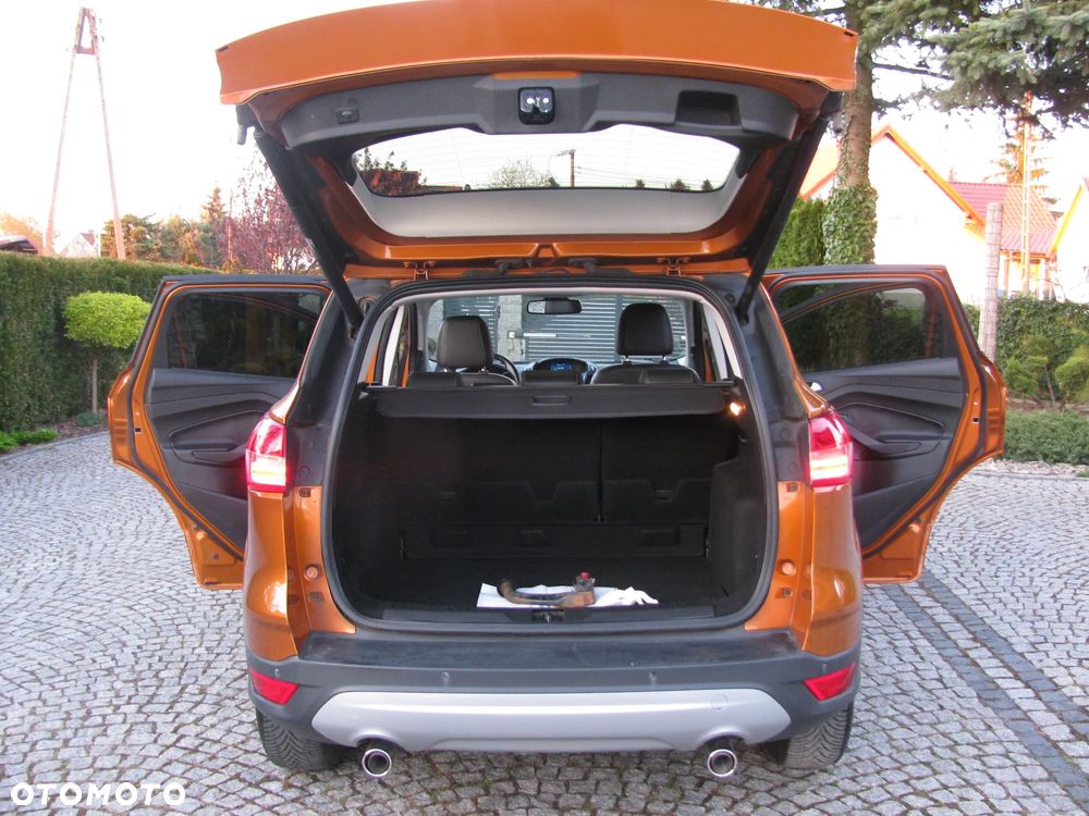 Ford Kuga 2.0 TDCi 2x4 Titanium - 13