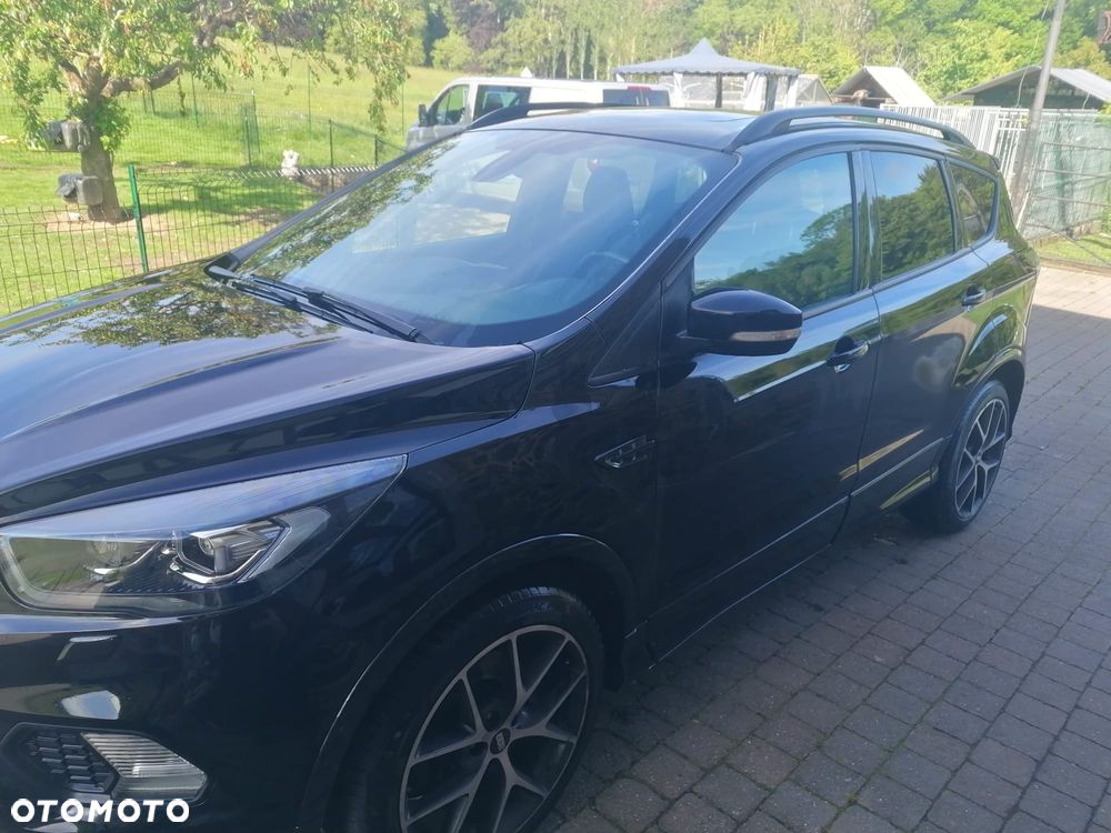 Ford Kuga 2.0 TDCi 2x4 ST-Line - 4