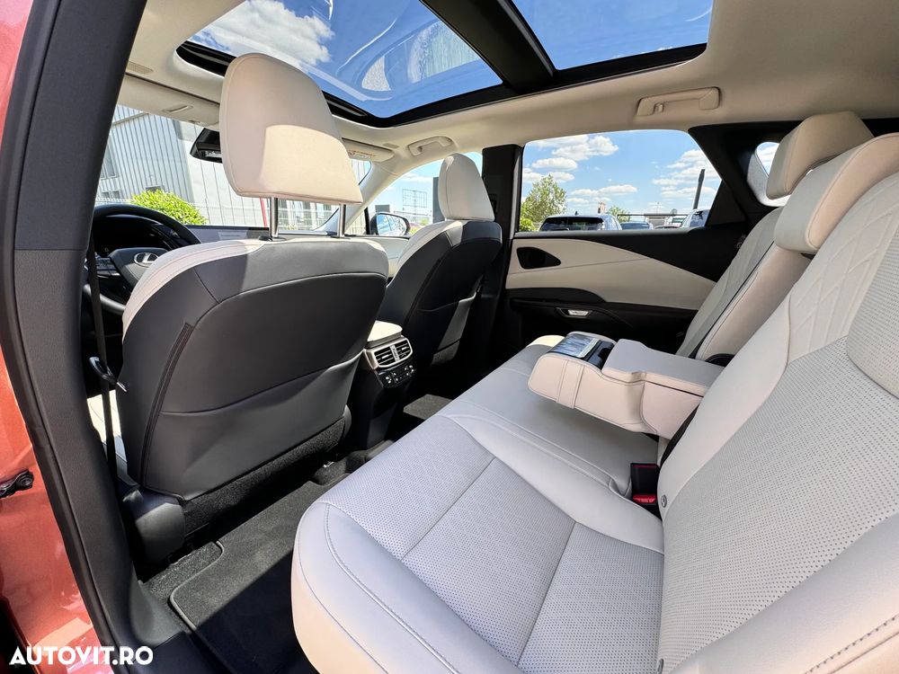 Lexus Seria RX 450h+ E-Four PHEV Executive - 26