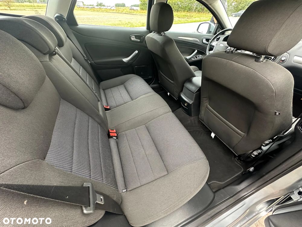 Ford Mondeo 2.0 Trend - 7