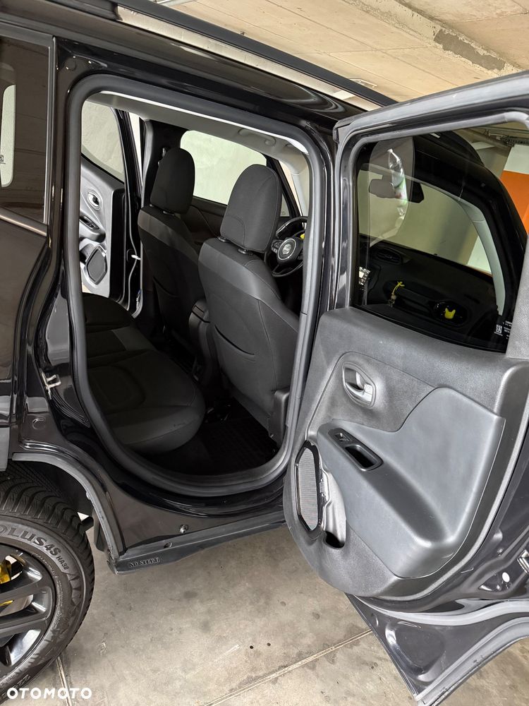 Jeep Renegade - 15