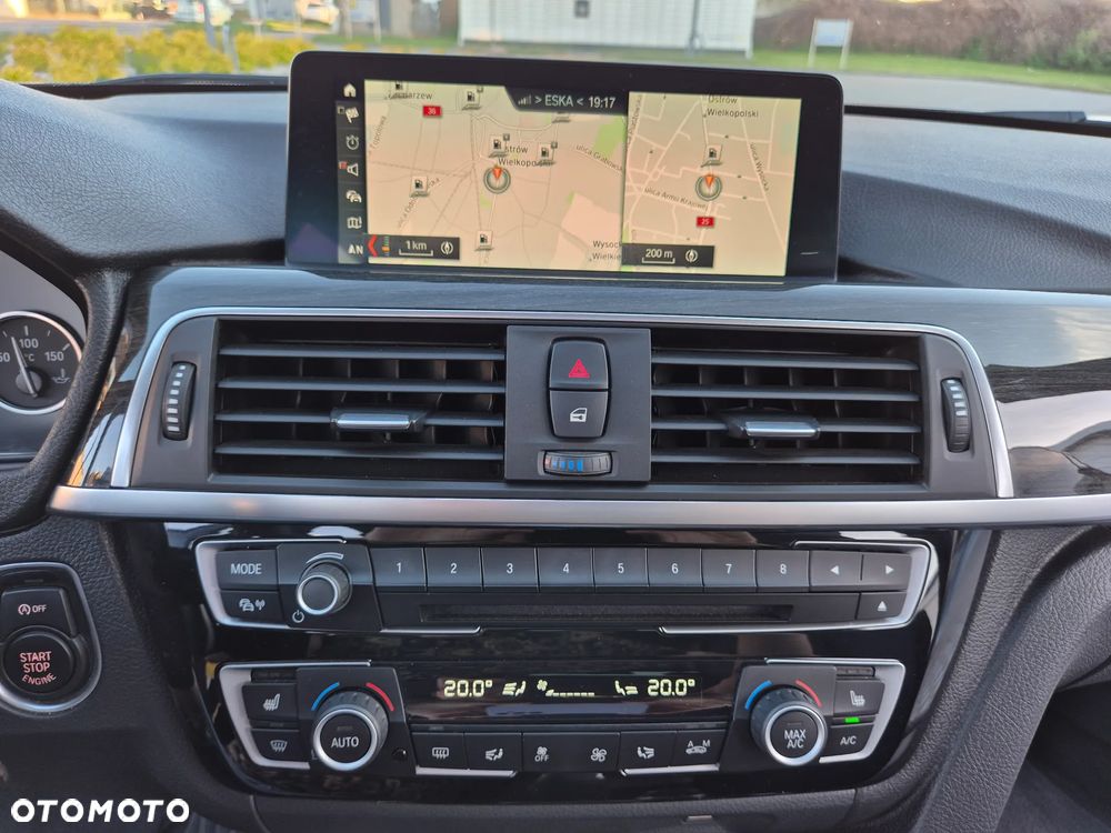 BMW Seria 3 330d Edition M Sport Shadow - 29