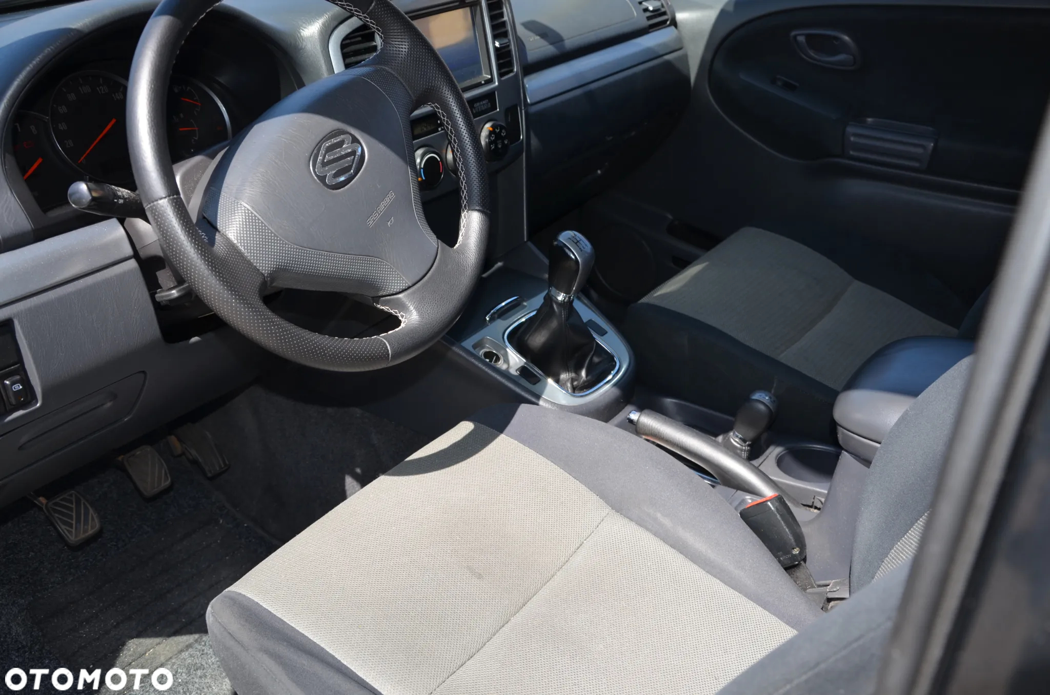 Suzuki Grand Vitara 1.6 - 8