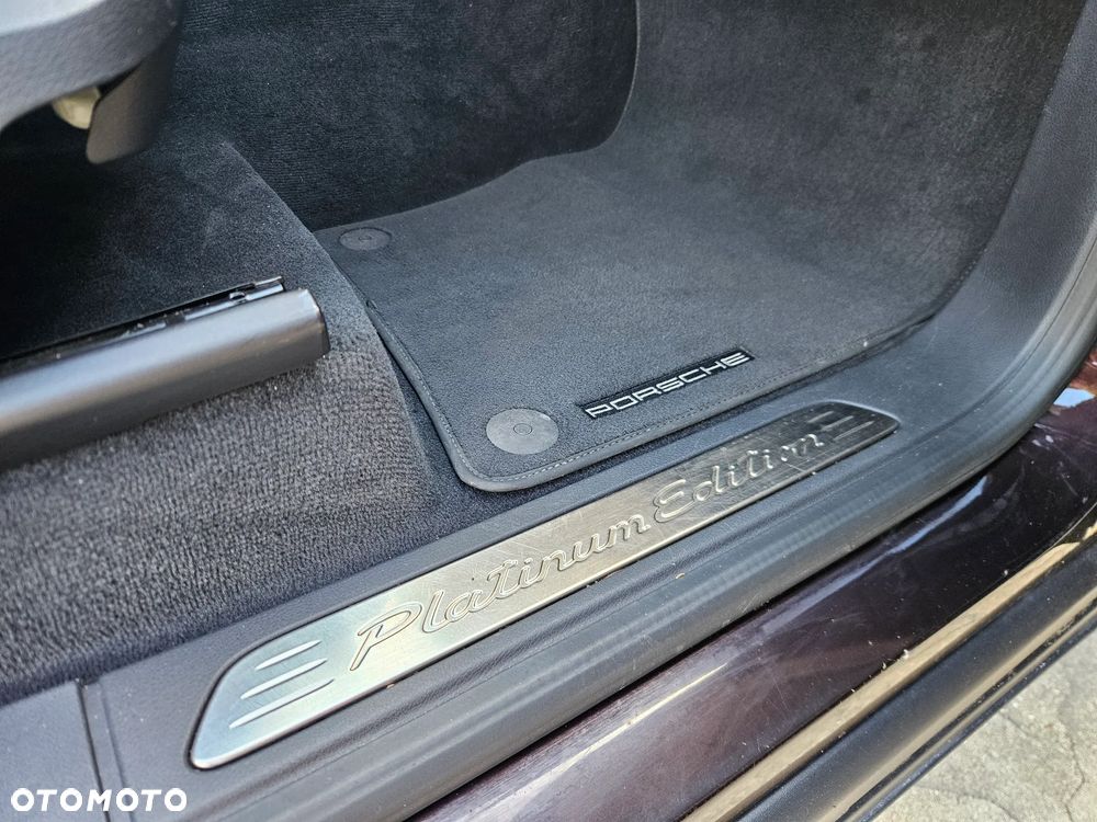 Porsche Cayenne Diesel Platinum Edition - 11