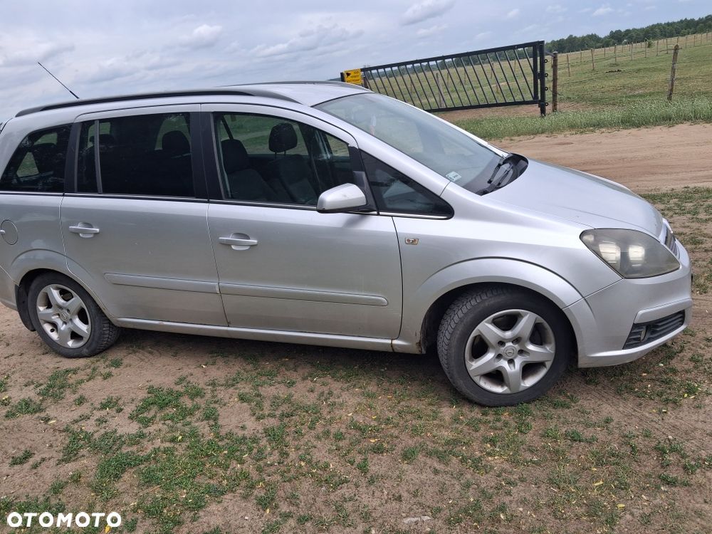 Opel Zafira - 3