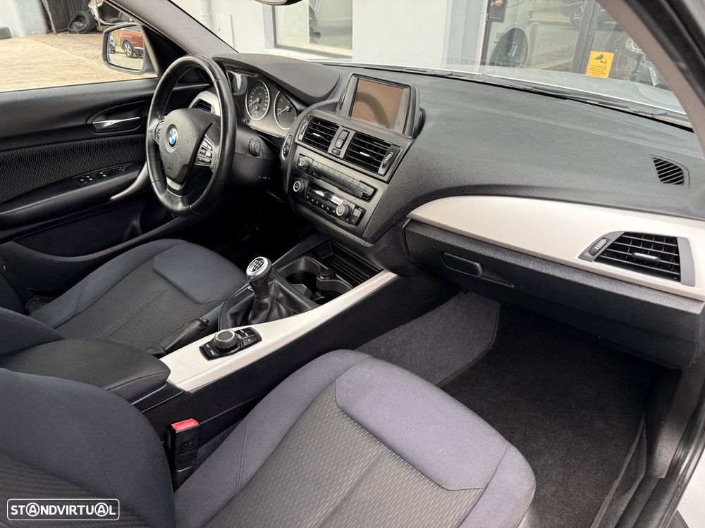 BMW 118 d Sport Line - 17