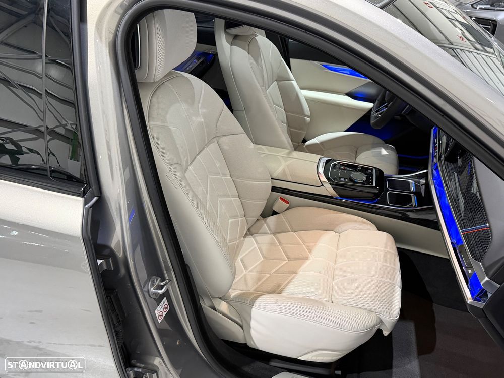 BMW 740 d xDrive Pack Desportivo M Pro - 43