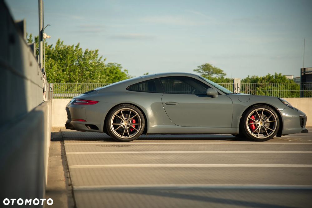 Porsche 911 Carrera S PDK - 26