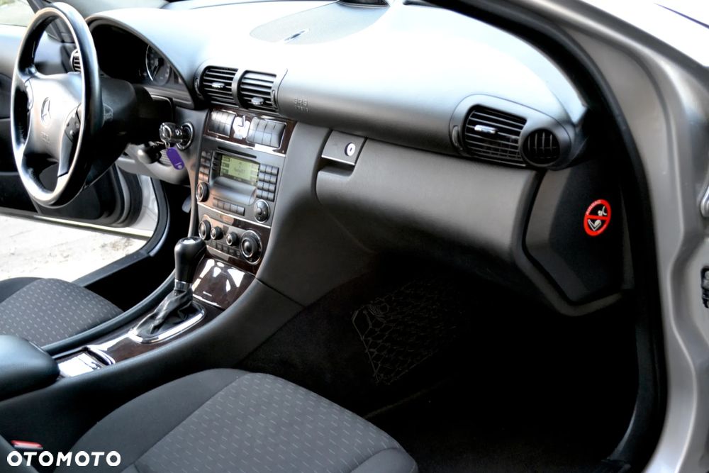 Mercedes-Benz Klasa C 200 Kompressor Automatik Elegance - 24